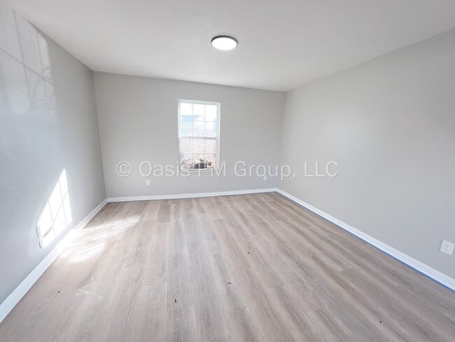 Building Photo - 2278 Golden Leaf Ln