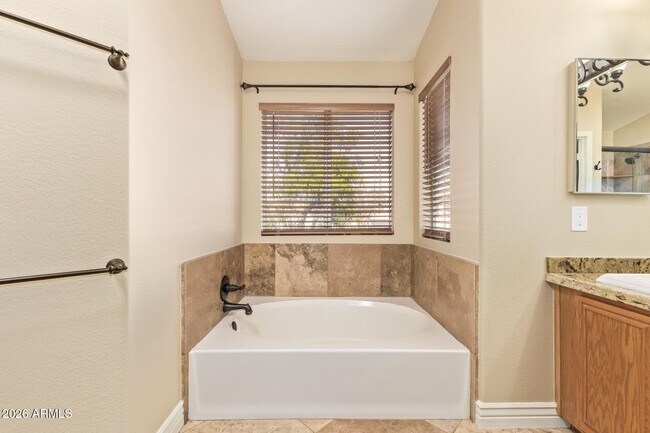 Building Photo - 7420 W Los Gatos Dr