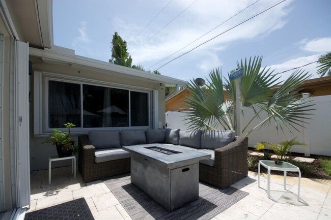 Building Photo - Step Into Sunshine: Modern Charm Meets Coa...