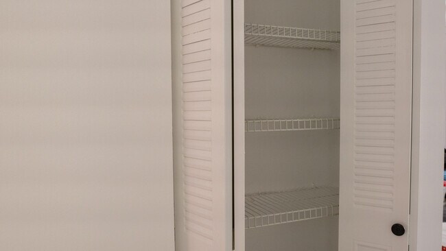 Building Photo - 400 SW 134th Way