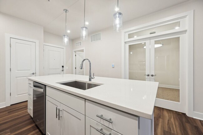 Building Photo - 106 Saint Ives Pl