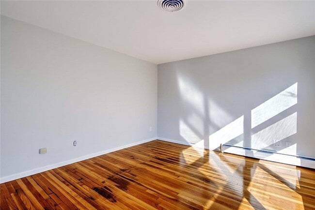 Building Photo - 78 Devonshire St