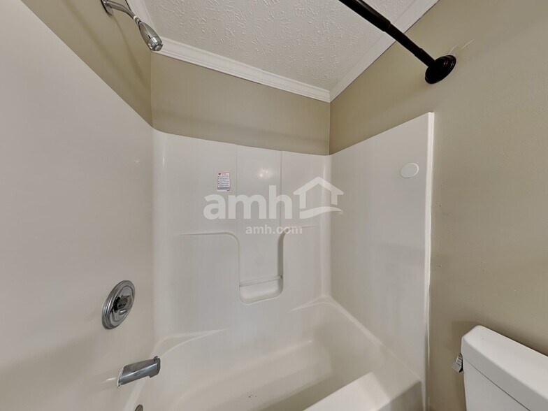 Building Photo - 311 Hartford Ct