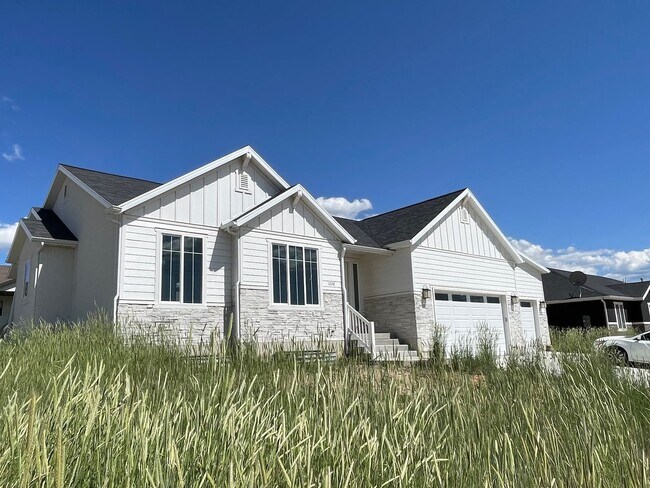 Building Photo - 3 bed 2 bath House in Nephi