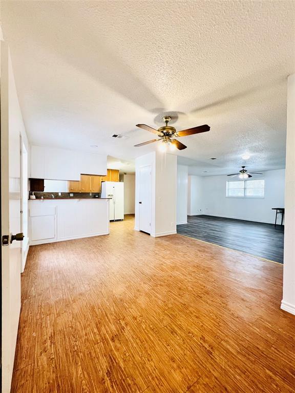 Building Photo - 210 2nd St