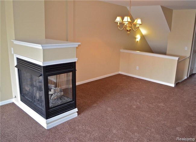 Building Photo - 43513 Pendleton Cir