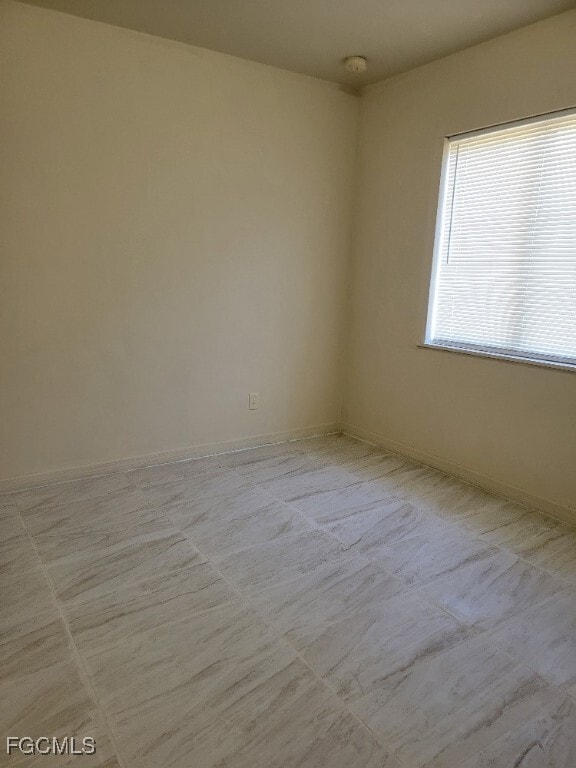 Building Photo - 862 Holmes Ave