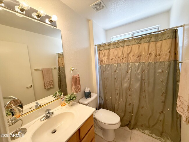 Building Photo - 17934 W Deneen Way