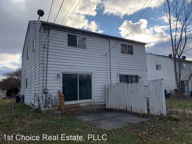 Building Photo - 3 br, 1.5 bath House - 3700 Malibu