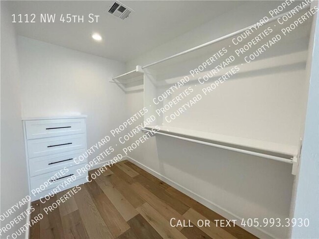 Building Photo - 1112 NW 45th St