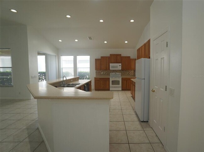 Building Photo - 10214 Evergreen Hill Dr