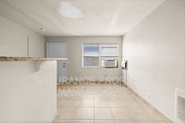 Building Photo - 145 W 28th St