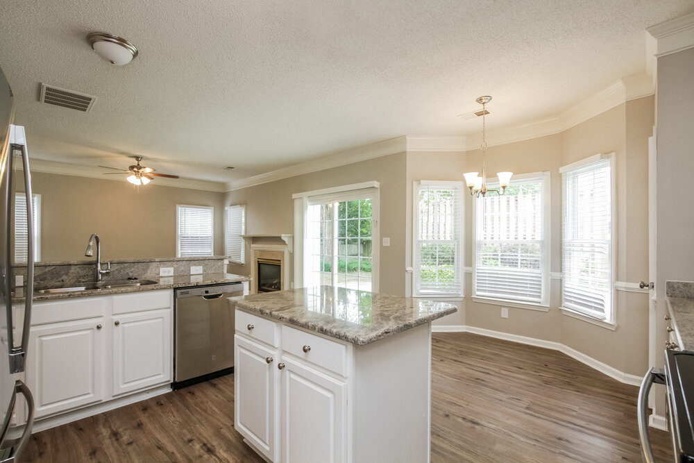Building Photo - 137 Chere Helen Dr
