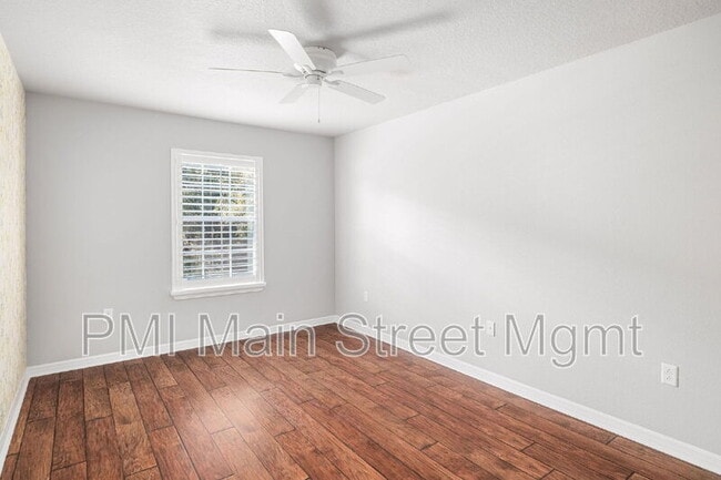 Building Photo - 689 Evening Sky Dr