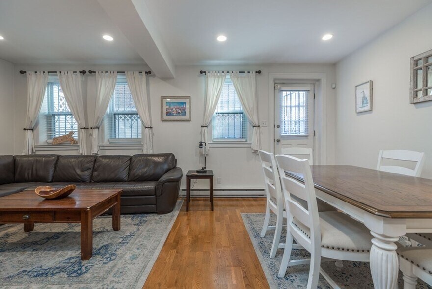 Building Photo - 19 Garrison St