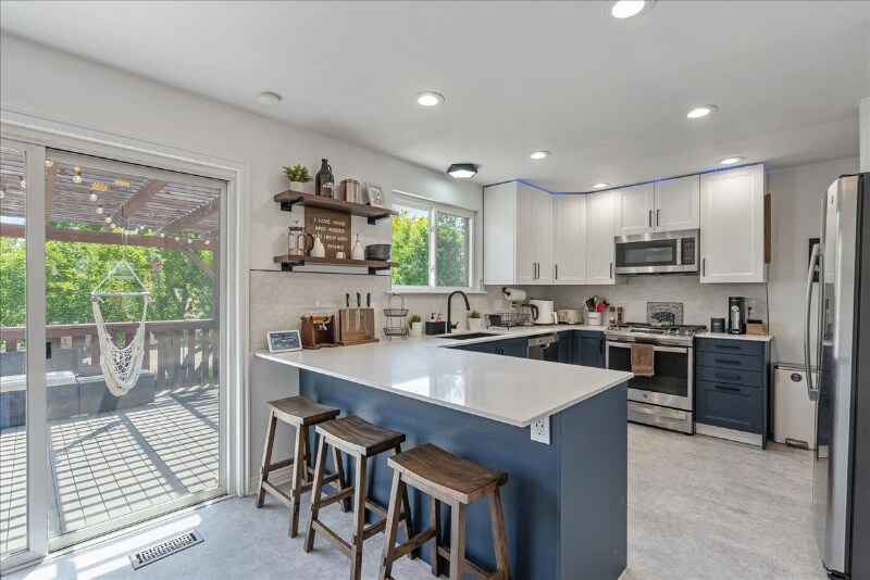 Building Photo - 832 N Morton Dr