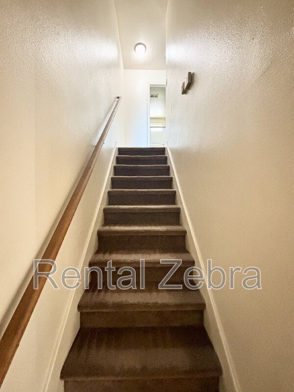 Building Photo - 2935 Willowbrook Dr