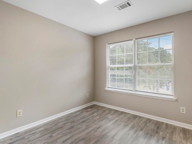 Building Photo - 1465 Maple Valley Ct