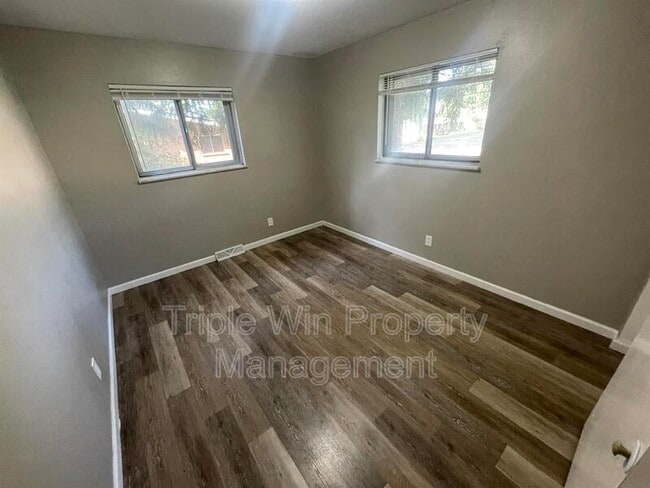 Building Photo - 11930 N Ranch Dr