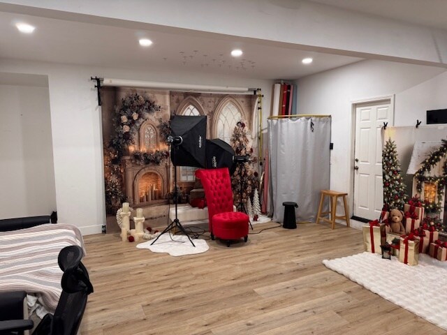 Garage currently used as a photo studio - 17423 Smoke Tree Ln