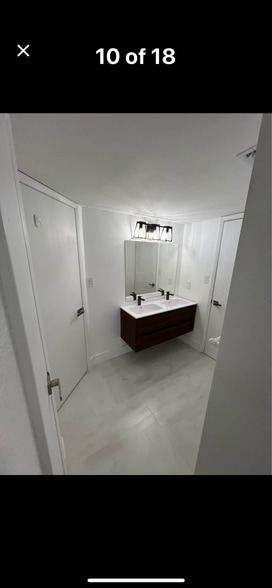 Building Photo - 10500 SW 155th Ct