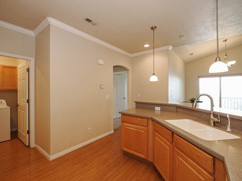 Building Photo - 1138 Meadow Fork Rd
