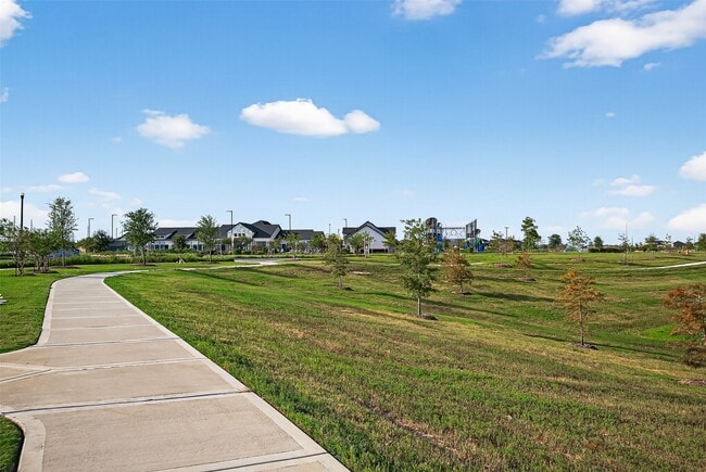 Building Photo - 31410 Hexan Hts Ln