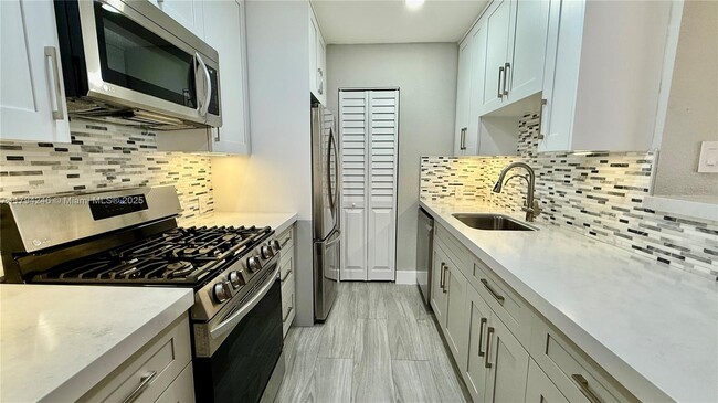 Building Photo - 15330 SW 106th Terrace