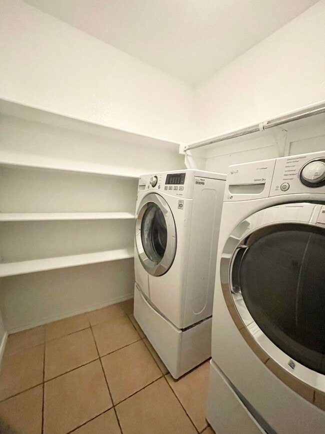 Building Photo - 4 Bedroom 1 story Duncanville ISD