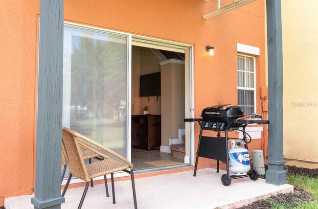 Building Photo - 8420 Blue Lagoon Dr