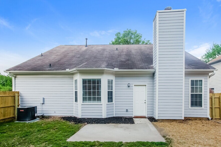 Building Photo - 7200 Daerwood Pl
