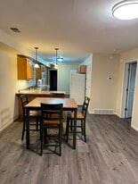 Building Photo - 8687 Lilac Ln