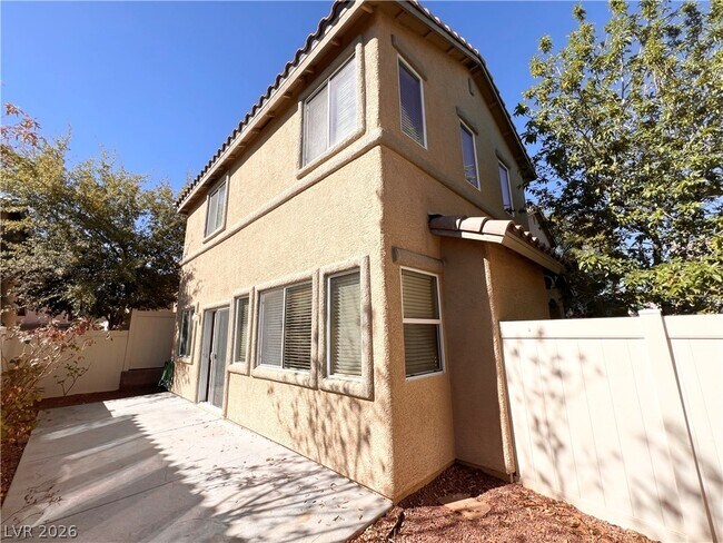 Building Photo - 6067 W Dewey Dr