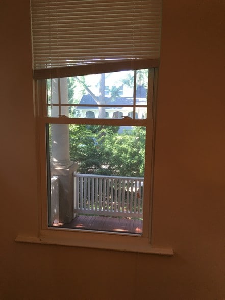 LR View - 1210 Delafield Pl NW
