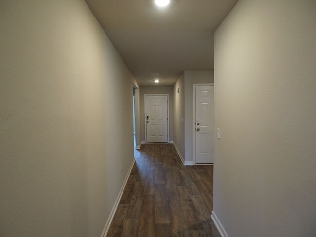 Building Photo - 4 bedroom home in Foley