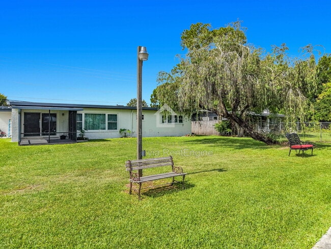 Building Photo - 2705 Gulfstream Rd