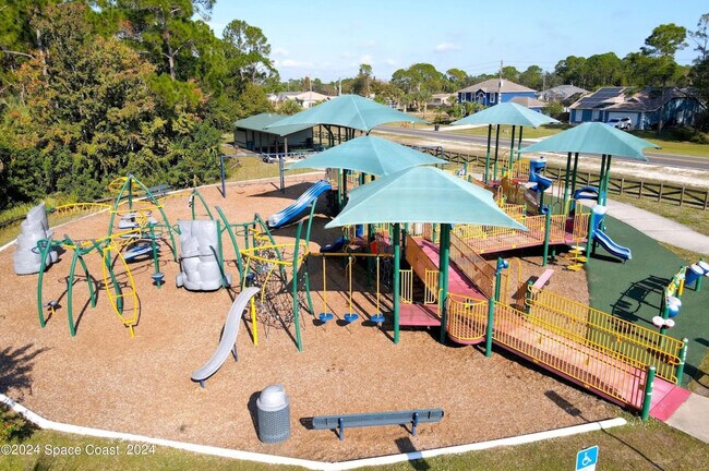 Building Photo - 2181 Agora Cir SE