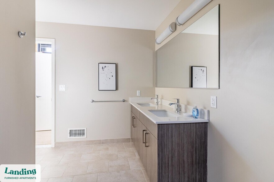 Building Photo - 275 Winchester Ave