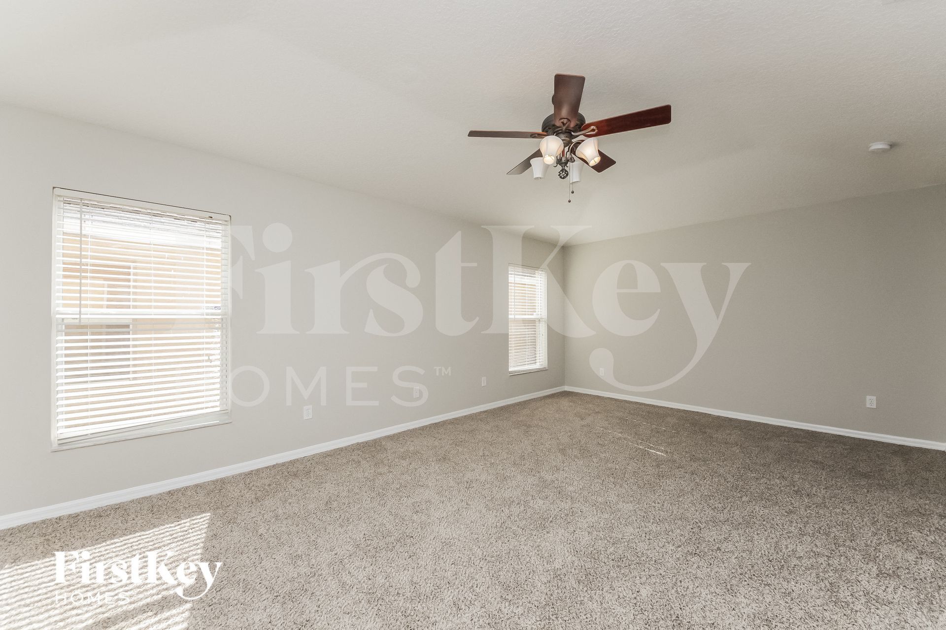 Building Photo - 5219 Alavista Dr