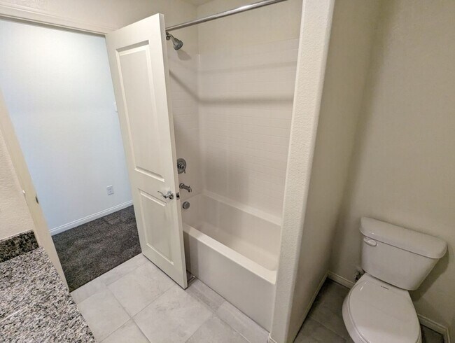 Building Photo - 7703 Moore Crk Ln