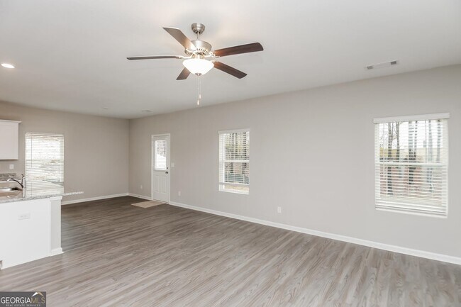 Building Photo - 1005 Nandina Ct