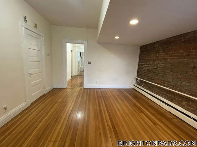 Building Photo - 36 Orkney Rd