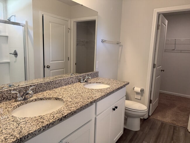 Building Photo - 259 Enclave Wy