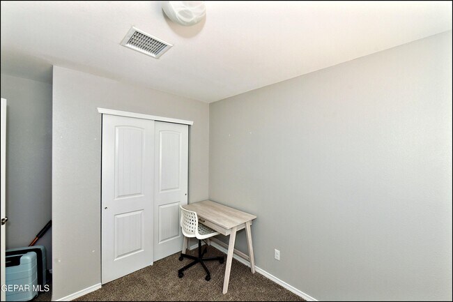 Building Photo - 5129 Rose Elise St
