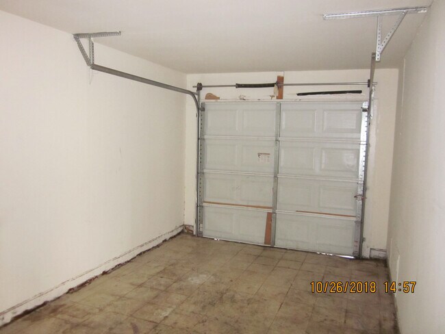 Building Photo - Hamlet