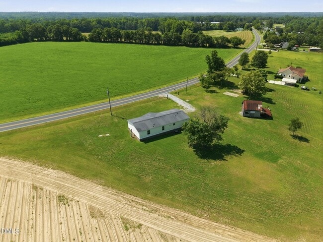 Building Photo - 1385 Live Oak Rd