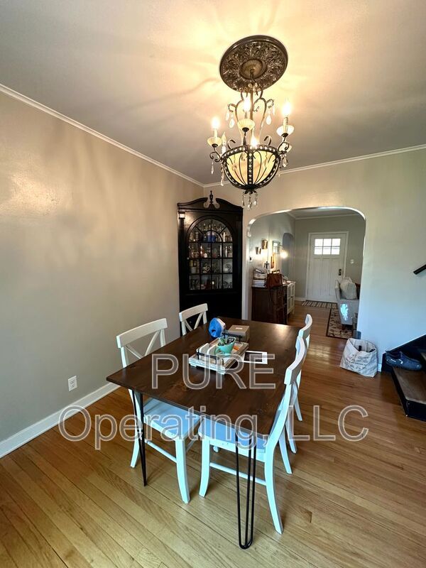 Building Photo - 4679 Poppleton Ave
