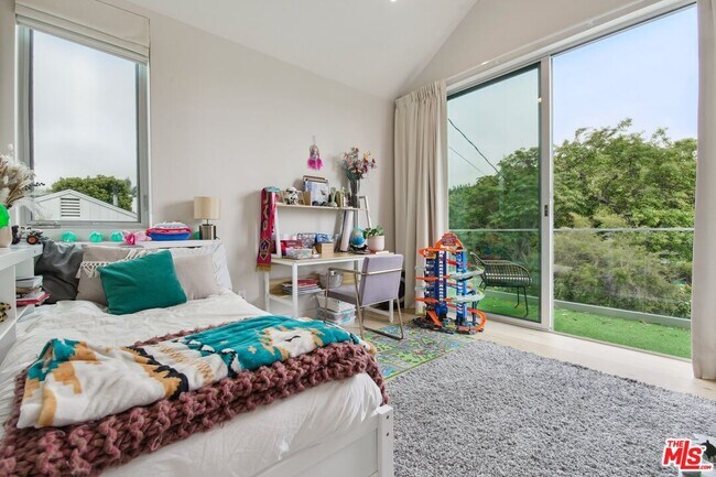 Building Photo - 1310 Preston Wy