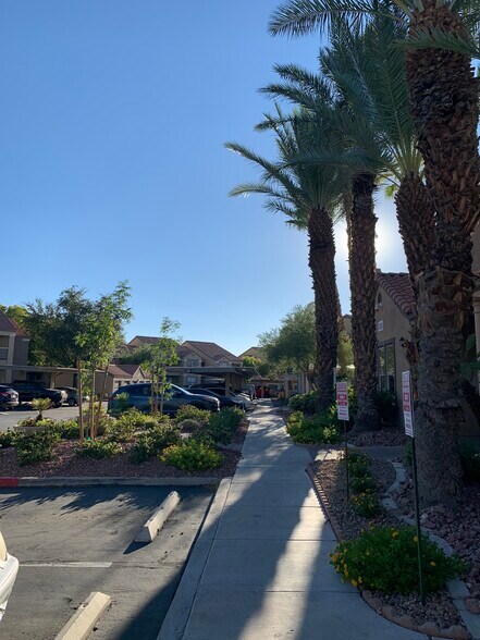 Building Photo - 2300 E Silverado Ranch Blvd