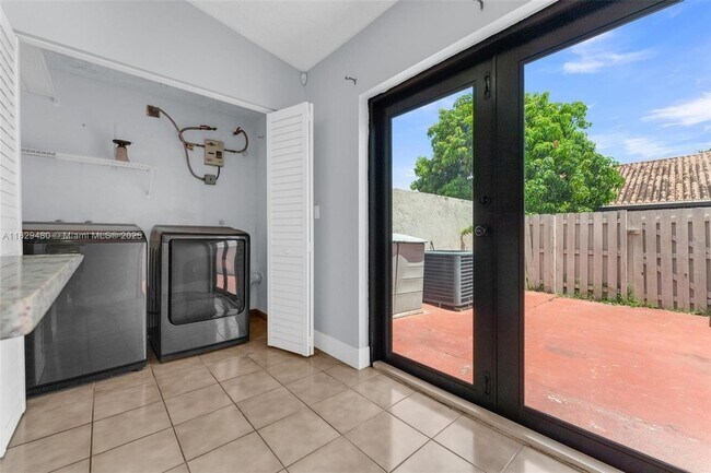 Building Photo - 14711 SW 61st Terrace